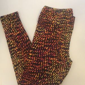 Lularoe Leggings Tall and Curvy Like New